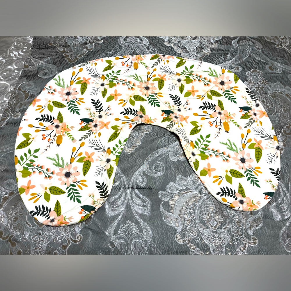 Boppy nursing pillow cover - stained